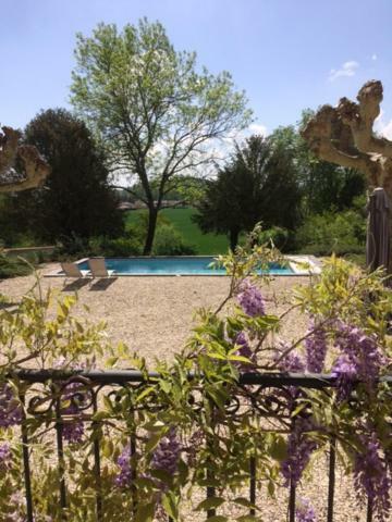 Villa La Maternite Villieu Exterior foto